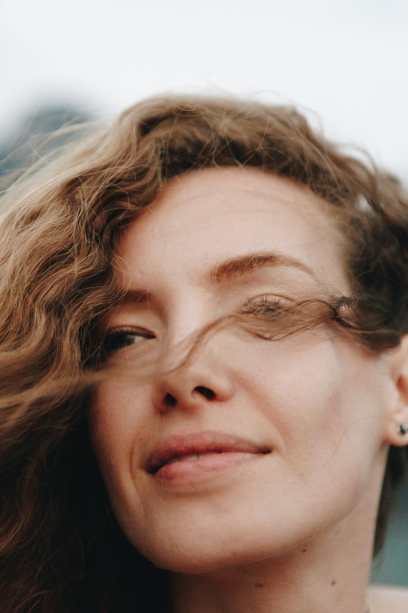 curated-lifestyle-hRD40G4KmWk-unsplash