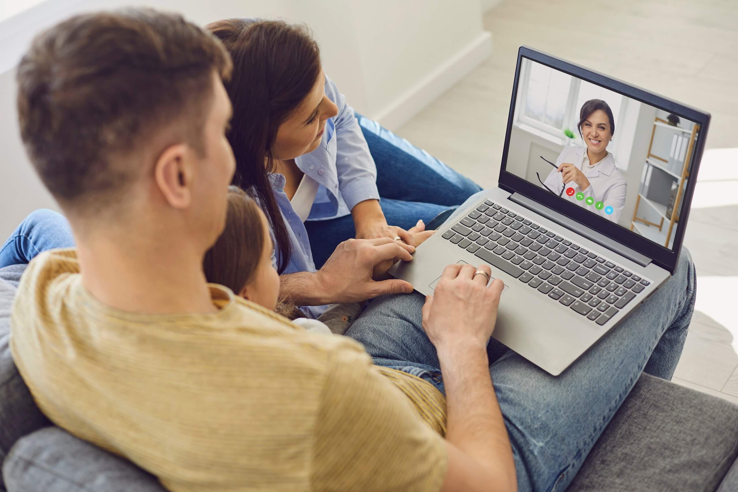 Family on laptop