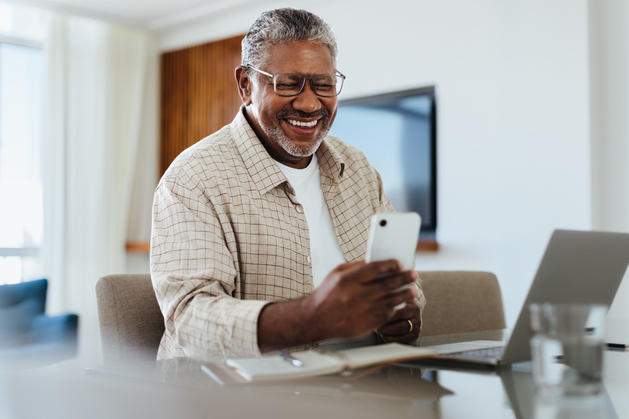 Male presenting person on facetime