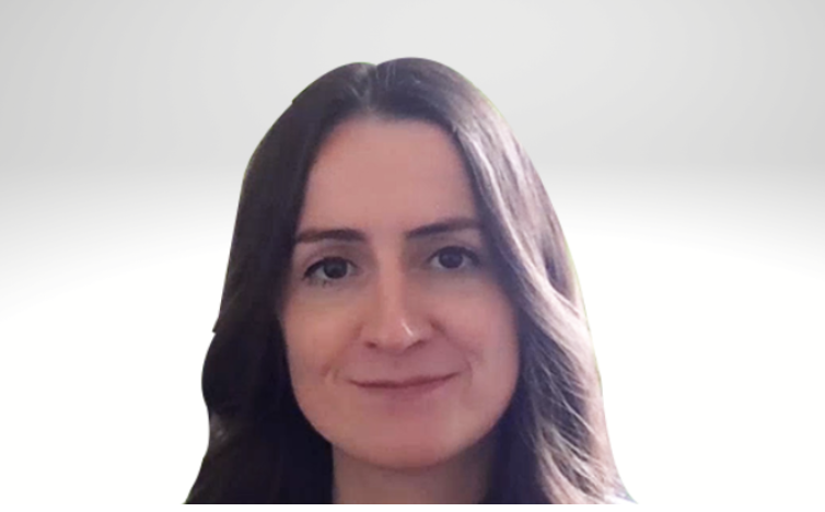 Headshot of Dr Rosanna Long