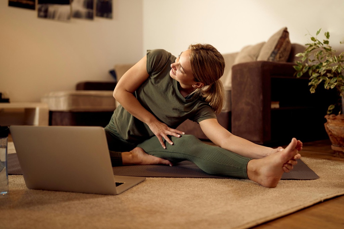 woman-yoga-laptop-1200px